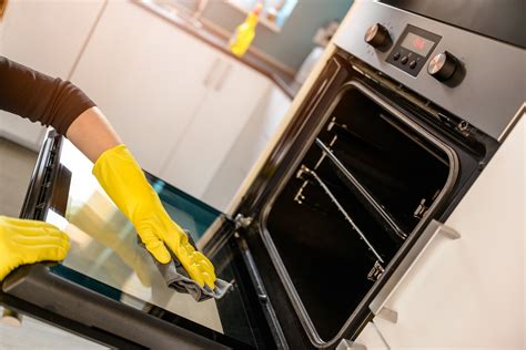 Cleaning Made Easy: The Magic Oven Cleaner Way